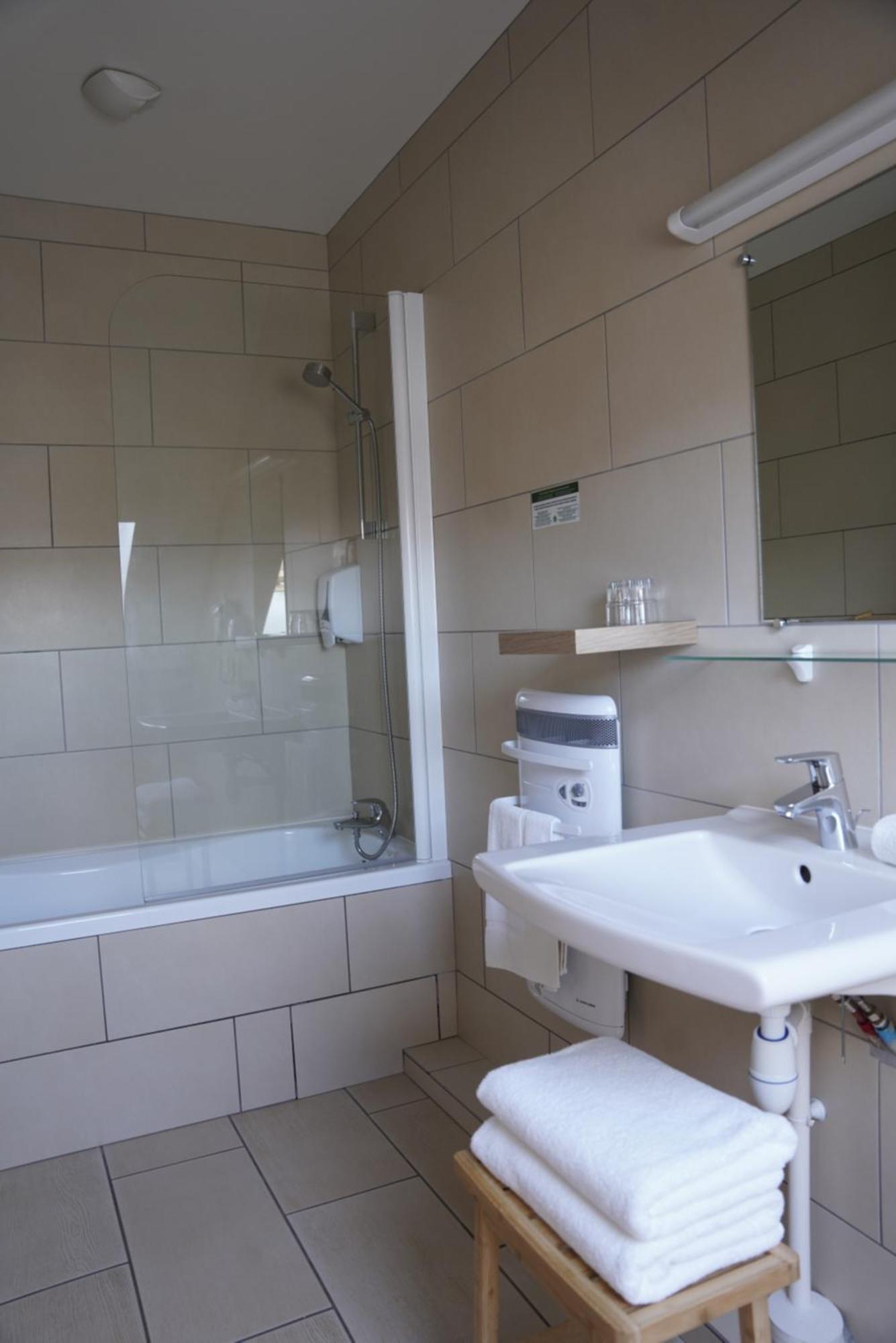 Le Grand Hotel Ussel "Nouvelle Gerance 2023" Εξωτερικό φωτογραφία